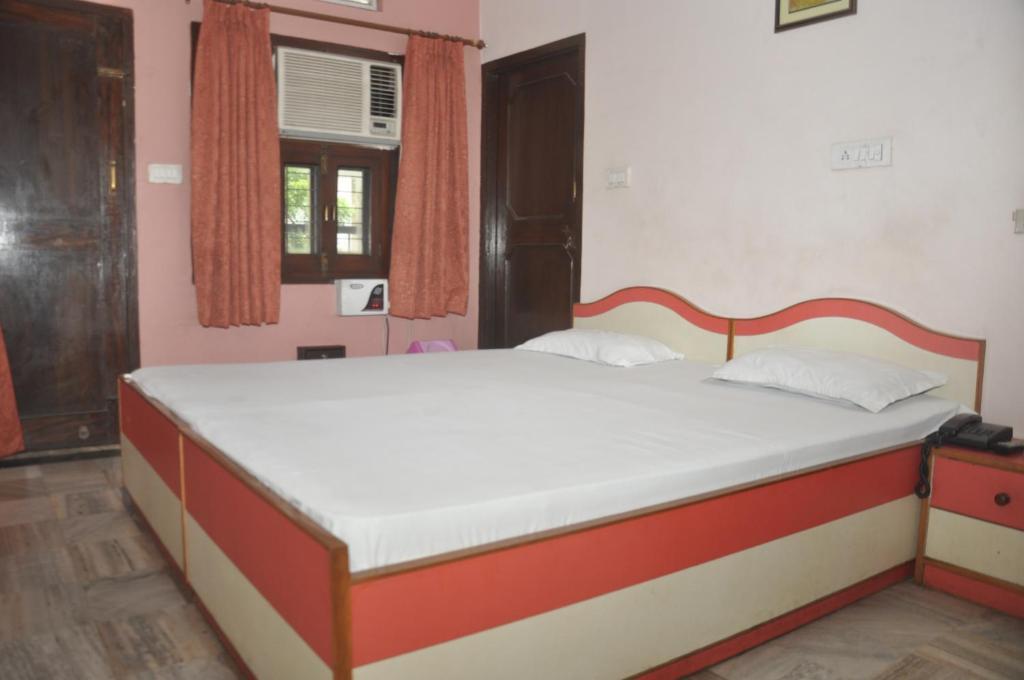 Aapnni Hotel Dzsaipur Szoba fotó